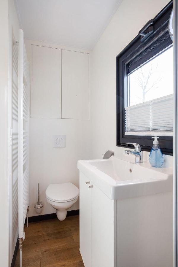 Houseboat Agua Dolce met tuin Villa Offingawier Bagian luar foto