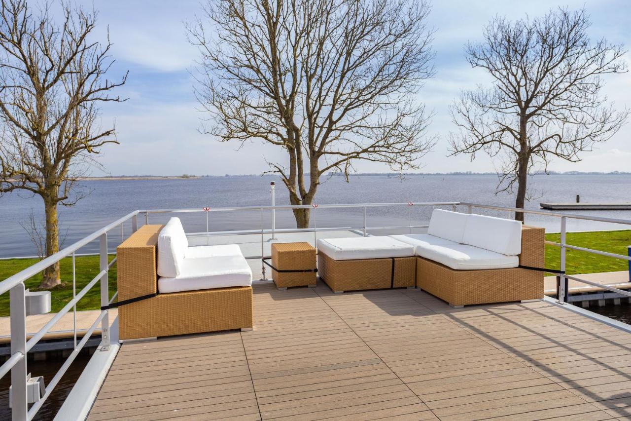 Houseboat Agua Dolce met tuin Villa Offingawier Bagian luar foto